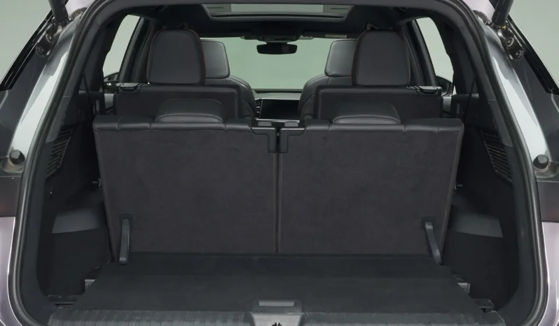 
								Audi Q5 e-tron full									