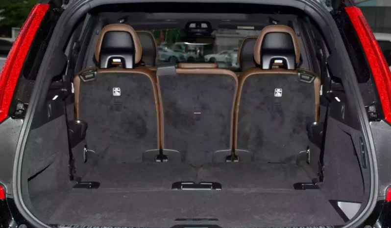 
								Volvo XC90 full									