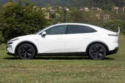 NIO ONVO L60