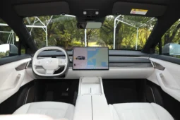 NIO ONVO L60
