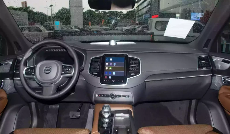 
								Volvo XC90 full									